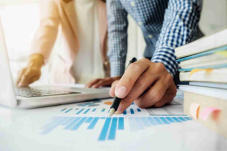Technical data analysis for failure identification and industrial decision making