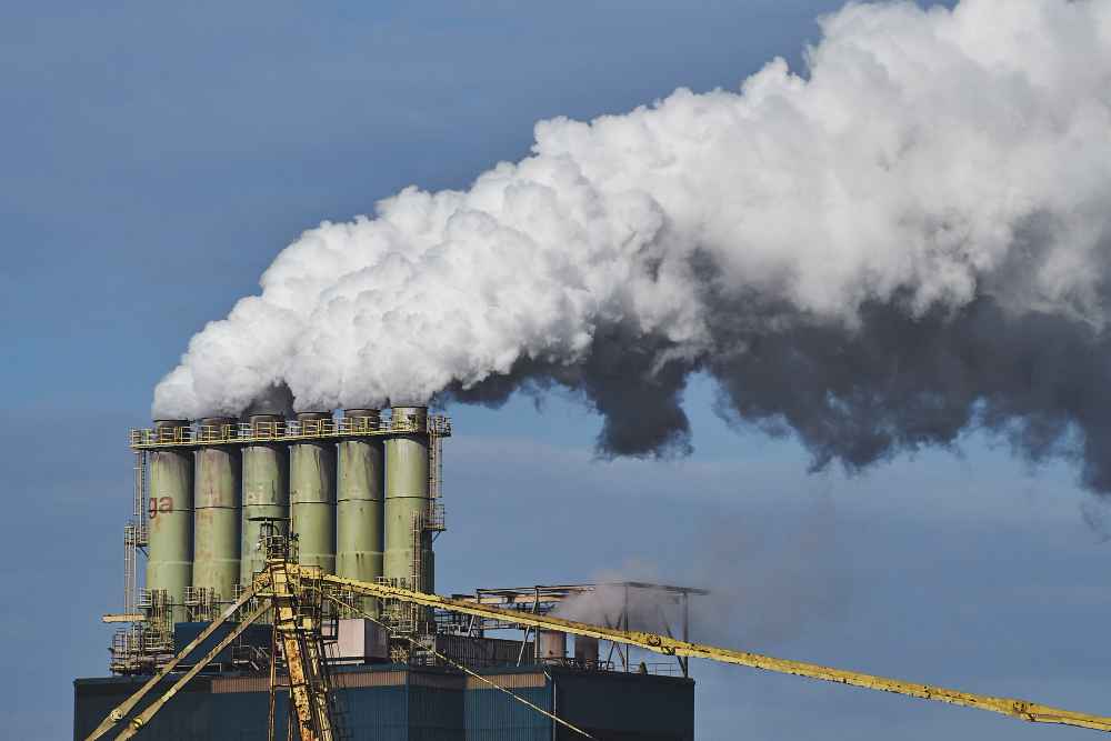 Emission of contaminants in an industrial plant during production process