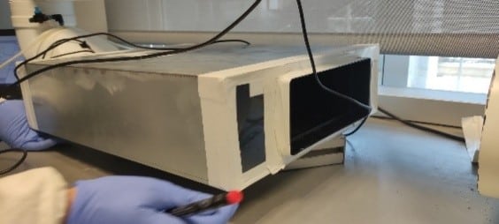 Design and manufacturing of a custom test bench to evaluate air filter performance Detail of the assembly of a custom test bench to evaluate the efficiency of industrial air filters