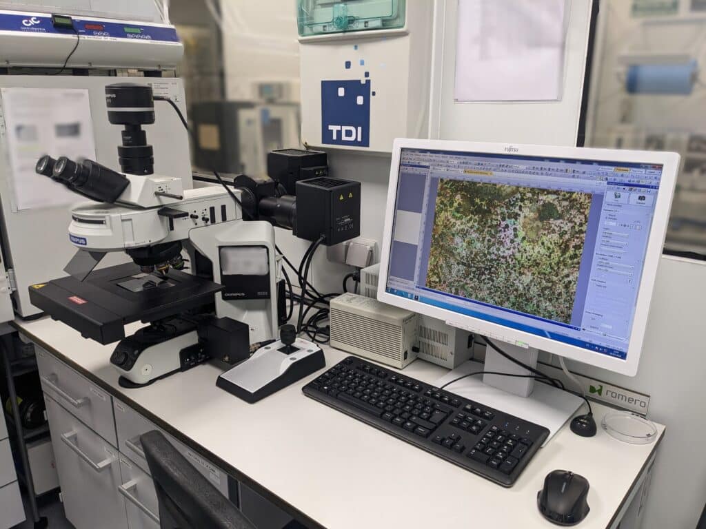 Sala de Microbiología Sala de Microbiología