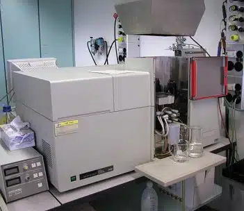 Chemical analysis of heavy metals in tobacco Instrumental chemical analysis equipment in the laboratory