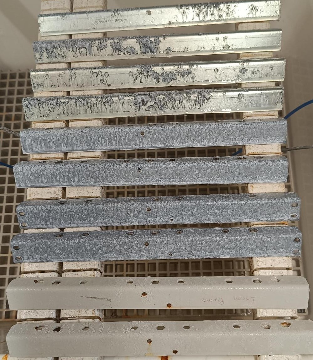 Metal parts testing with custom setup for validation under real conditions