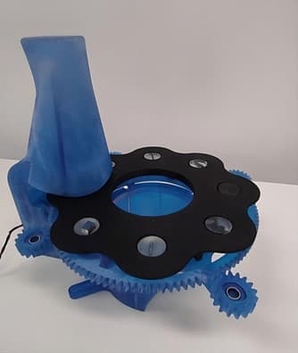 Diseño y fabricación de una plataforma giratoria automática para muestras Pieza impresa en 3D montada sobre una plataforma giratoria automática fabricada para el posicionamiento de muestras