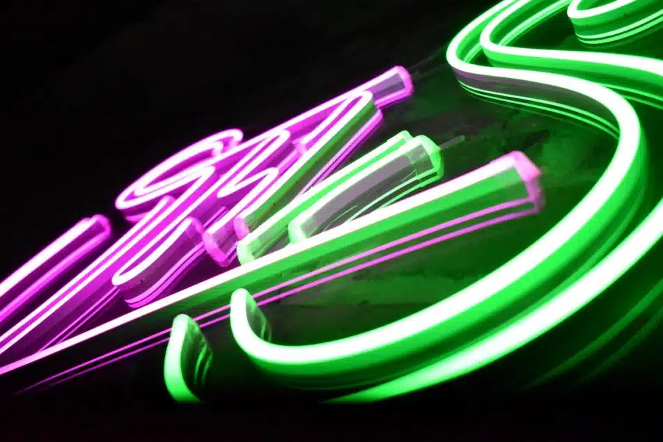 Green and pink neon light strips, an example of light guides